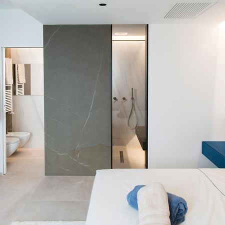 Aschitelli Luxury Retreat Apartment Полиняно а Маре Екстериор снимка